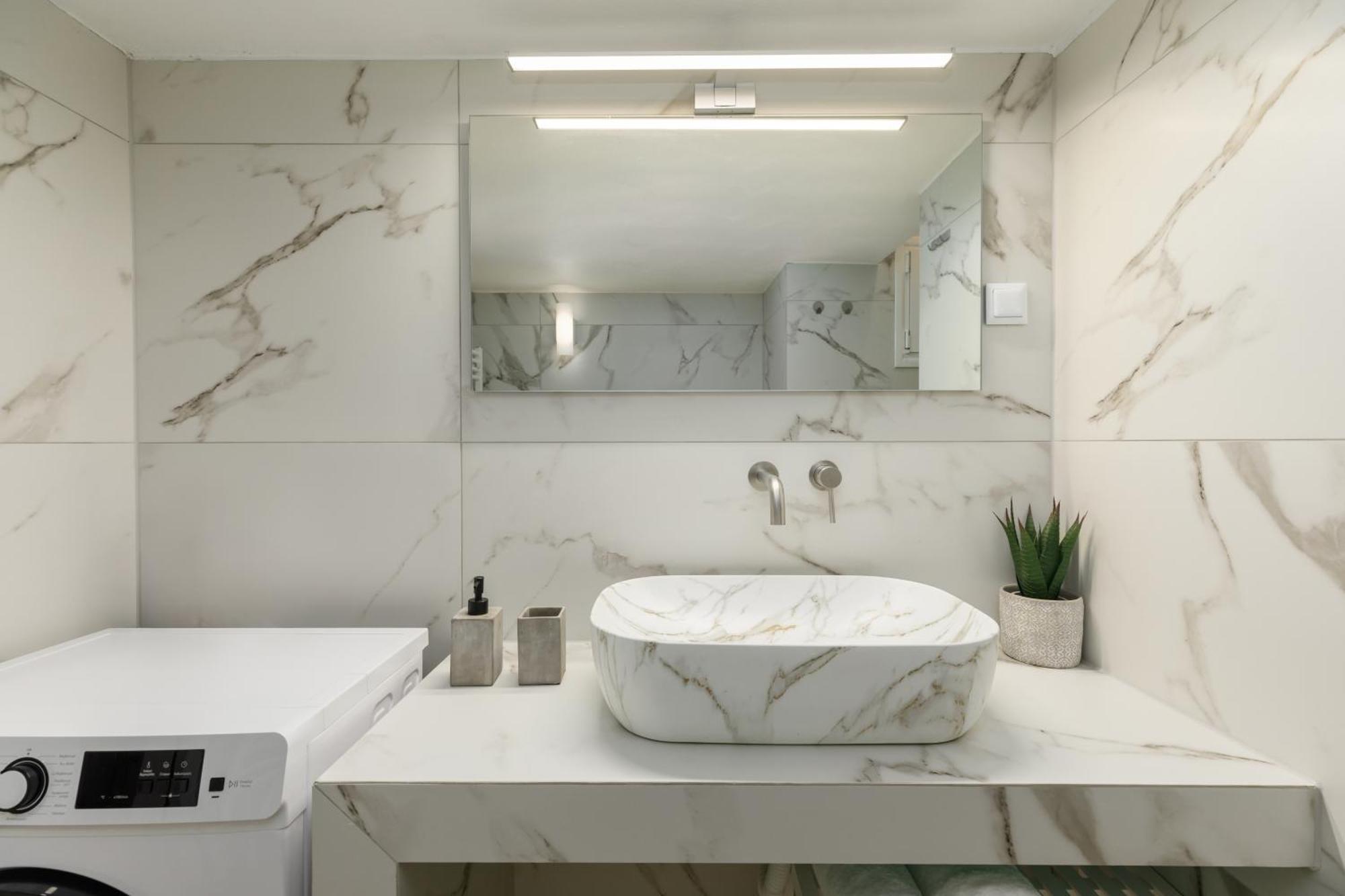 53 Central Luxury Apartment Kalamaria Tesalonika Bagian luar foto